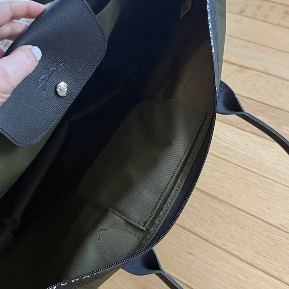 Elegant Olive Green Tote Bag - Picture 3 of 3